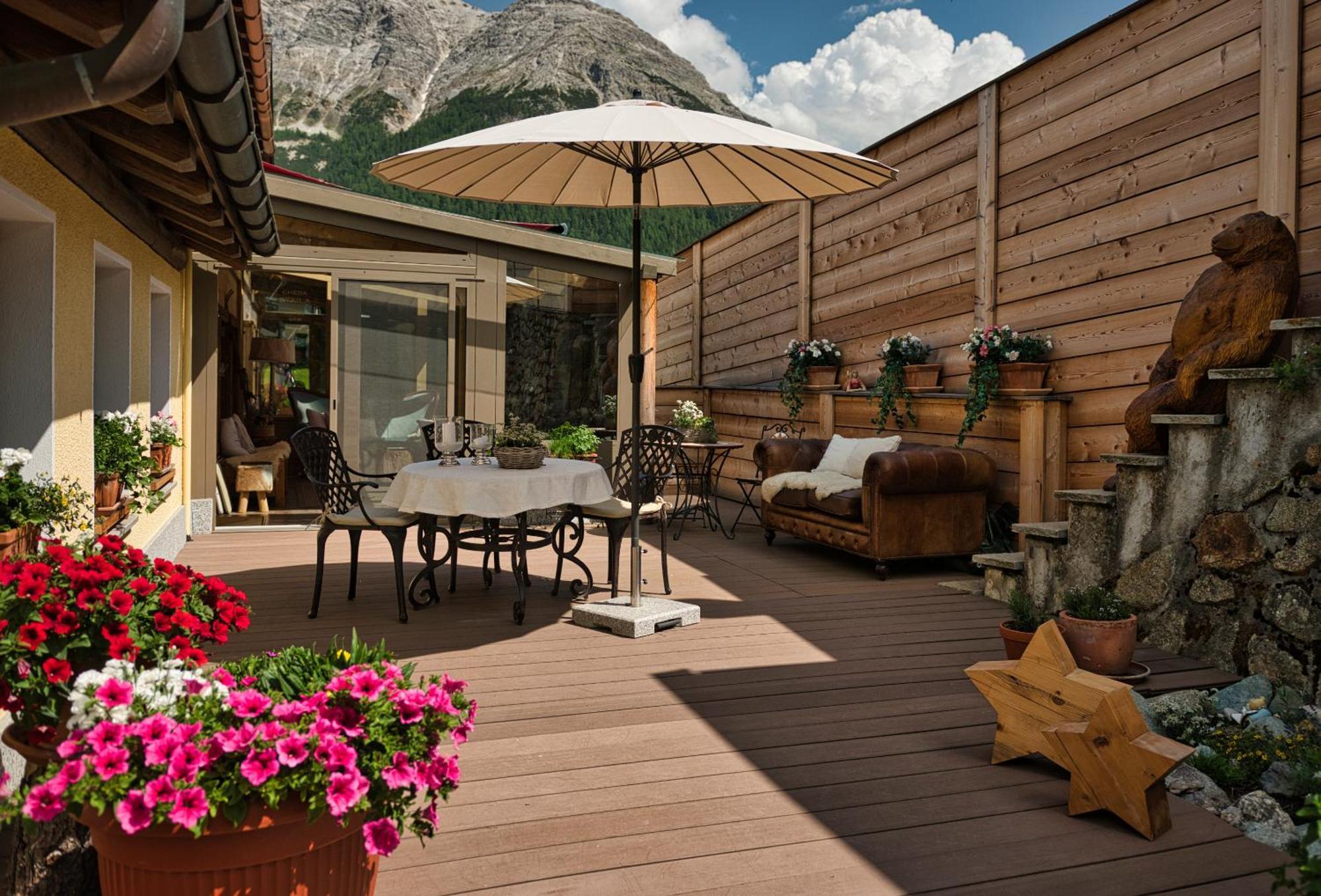 Hotel Chesa Staila La Punt-Chamues-ch Εξωτερικό φωτογραφία